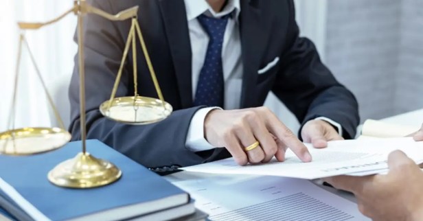 Understanding the European Arrest Warrant and the Role of a Criminal Defense&nbsp;Lawyer